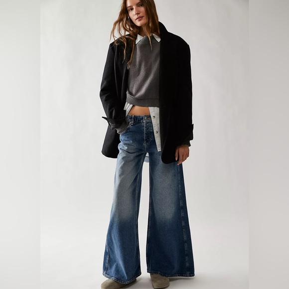 🎉LAST CHANCE🎉FREE PEOPLE
Lovefool Low Rise Jeans - Picture 1 of 15